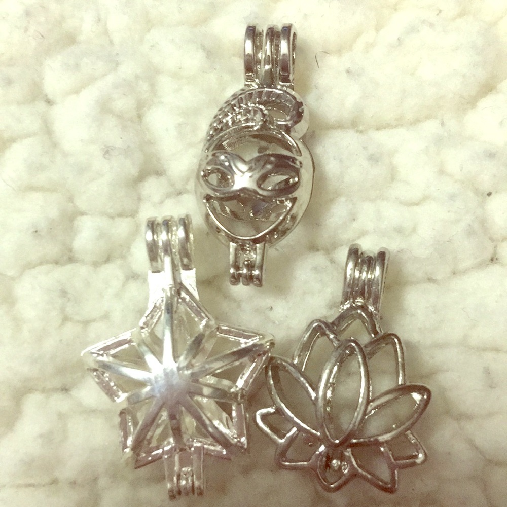 Pearl cages